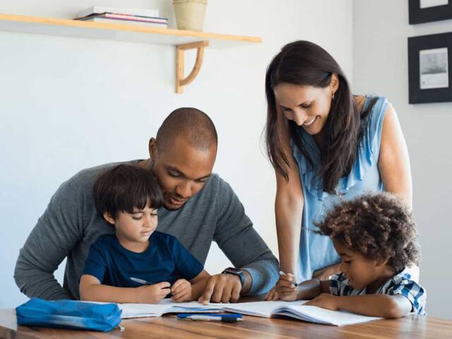 Parents-helping-children-with-homework